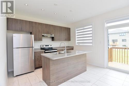 20 Simona Avenue, Wasaga Beach, ON - Indoor Photo Showing Kitchen With Double Sink