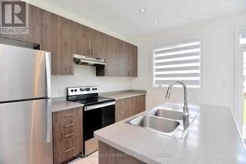 20 Simona Avenue, Wasaga Beach, ON - Indoor Photo Showing Kitchen With Double Sink