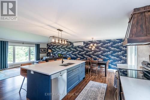 829 Line 11 N, Oro-Medonte, ON - Indoor Photo Showing Kitchen With Double Sink