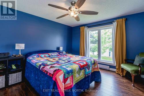 829 Line 11 N, Oro-Medonte, ON - Indoor Photo Showing Bedroom