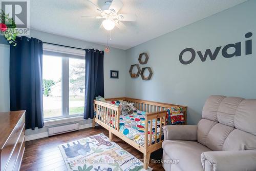 829 Line 11 N, Oro-Medonte, ON - Indoor Photo Showing Bedroom