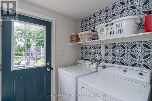 829 Line 11 N, Oro-Medonte, ON - Indoor Photo Showing Laundry Room