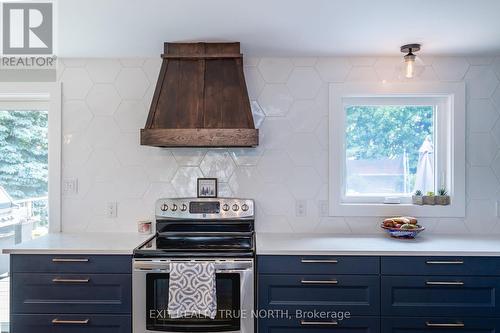 829 Line 11 N, Oro-Medonte, ON - Indoor Photo Showing Kitchen