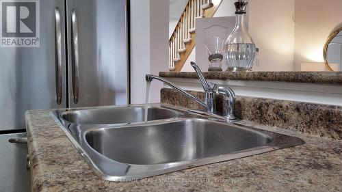 5029 Perennial Drive, Mississauga, ON - Indoor Photo Showing Kitchen With Double Sink