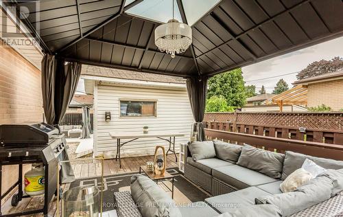 35 Brentwood Drive, Brampton, ON - Outdoor With Deck Patio Veranda With Exterior