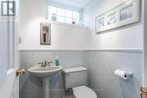 1179 Sixth Line, Oakville, ON - Indoor Photo Showing Bathroom