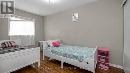 21 Roadmaster Lane, Brampton, ON - Indoor Photo Showing Bedroom