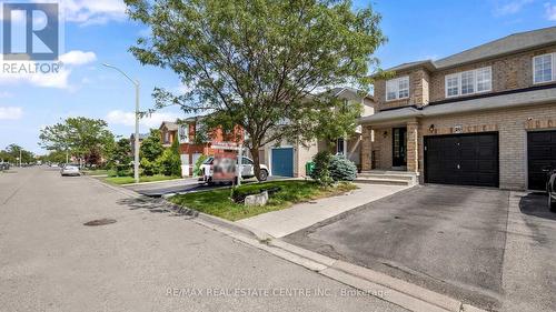 21 Roadmaster Lane, Brampton, ON - Outdoor With Facade