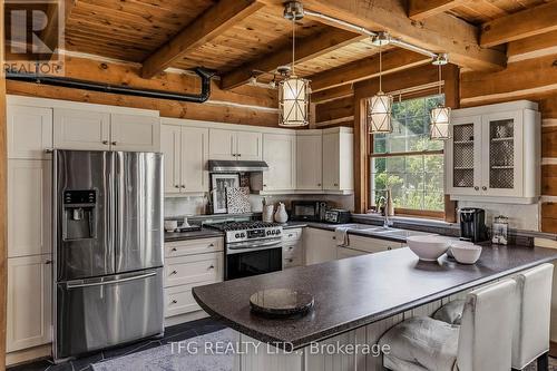 2510 Nash Road, Clarington, ON - Indoor Photo Showing Kitchen