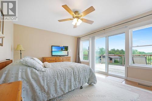 6320 Frog Street S, Georgina, ON - Indoor Photo Showing Bedroom