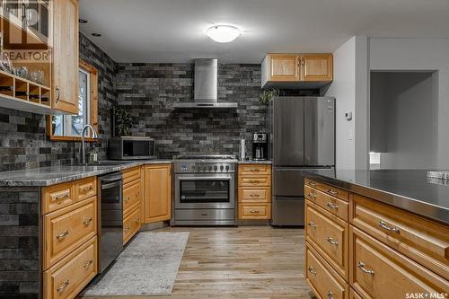 1901 Morgan Avenue, Saskatoon, SK - Indoor Photo Showing Kitchen