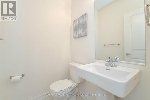 2594 Castlegate Crossing, Pickering (Duffin Heights), ON - Indoor Photo Showing Bathroom