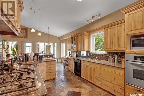 758 Tatanka Drive, Buffalo Pound Lake, SK - Indoor Photo Showing Kitchen