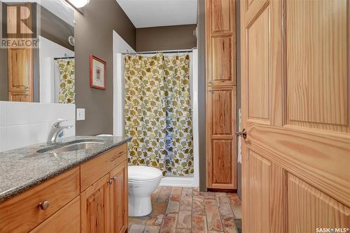 758 Tatanka Drive, Buffalo Pound Lake, SK - Indoor Photo Showing Bathroom