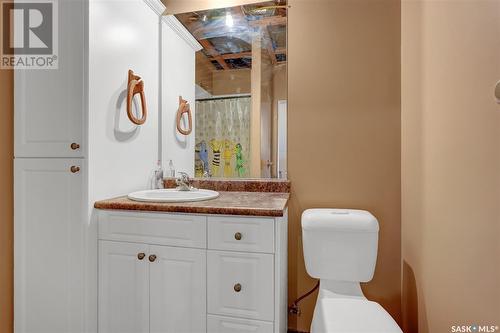 758 Tatanka Drive, Buffalo Pound Lake, SK - Indoor Photo Showing Bathroom