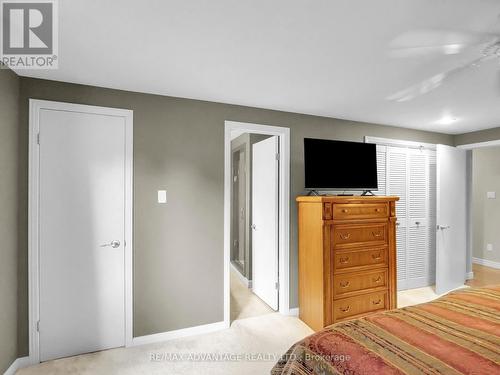 43 Dunsmoor Road, London, ON - Indoor Photo Showing Bedroom