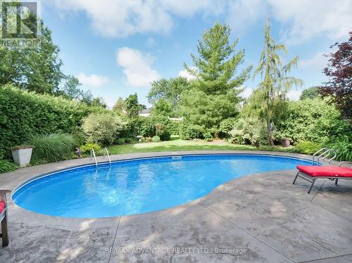 43 Dunsmoor Road, London, ON - Outdoor With In Ground Pool With Backyard