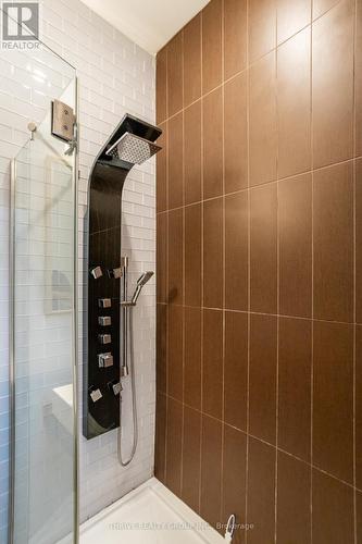 775 Colborne Street, London, ON - Indoor Photo Showing Bathroom
