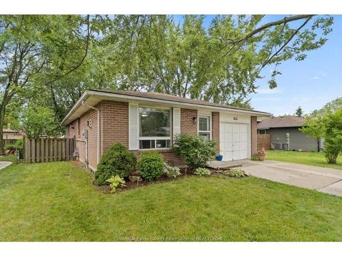 229 Willowwood Drive, Lakeshore, ON 