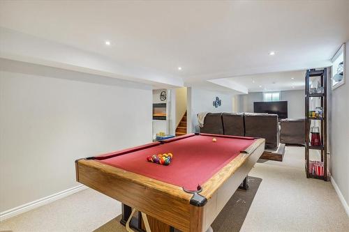 2 Argon Court, Hamilton, ON - Indoor Photo Showing Other Room