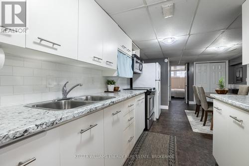 257 Riverside Parkway, Quinte West, ON - Indoor Photo Showing Kitchen With Double Sink With Upgraded Kitchen