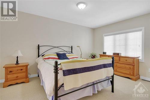 142 Eye Bright Crescent, Ottawa, ON - Indoor Photo Showing Bedroom