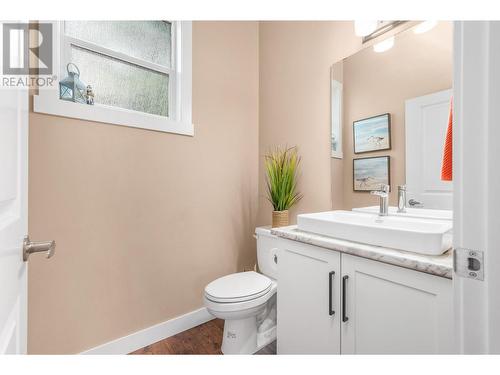 2893 Robinson Road Unit# 7, Lake Country, BC - Indoor Photo Showing Bathroom