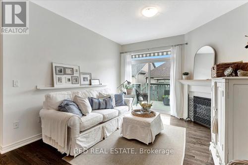 35 Canterbury Circle, Orillia, ON - Indoor Photo Showing Living Room With Fireplace