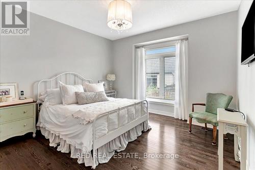 35 Canterbury Circle, Orillia, ON - Indoor Photo Showing Bedroom