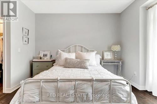 35 Canterbury Circle, Orillia, ON - Indoor Photo Showing Bedroom