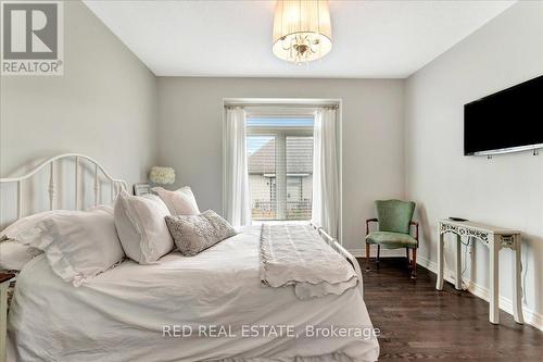 35 Canterbury Circle, Orillia, ON - Indoor Photo Showing Bedroom