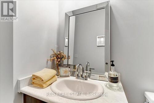 35 Canterbury Circle, Orillia, ON - Indoor Photo Showing Bathroom