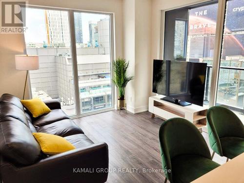 904 - 20 Edward Street, Toronto, ON - Indoor Photo Showing Living Room