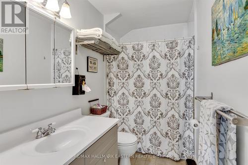 2630 Fire Route 15, Smith-Ennismore-Lakefield, ON - Indoor Photo Showing Bathroom