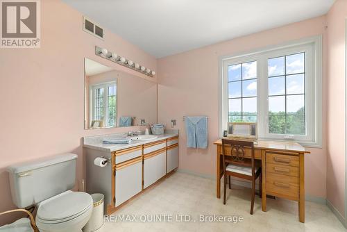 233 County Rd 28 Road, Prince Edward County, ON - Indoor Photo Showing Bathroom