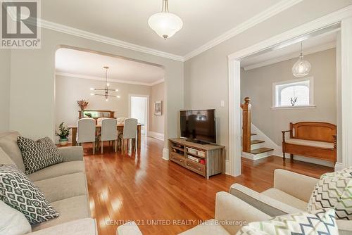 543 Gilmour Street, Peterborough, ON - Indoor Photo Showing Living Room
