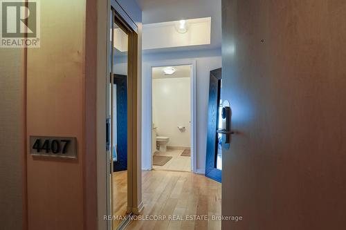 4407 - 55 Brenmer Boulevard, Toronto, ON - Indoor Photo Showing Other Room