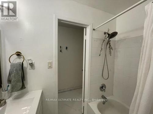 207 - 25 College Street E, Belleville, ON - Indoor Photo Showing Bathroom