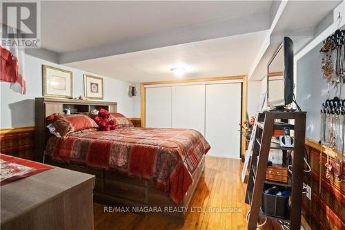 10 Meadowbrook Lane, Pelham, ON - Indoor Photo Showing Bedroom