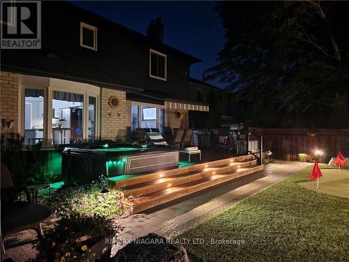 10 Meadowbrook Lane, Pelham, ON - Outdoor With Deck Patio Veranda