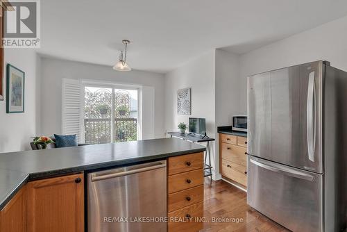 305 Rockingham Court, Cobourg, ON - Indoor Photo Showing Kitchen