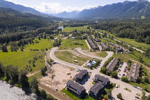 103 - 800 Riverside Way, Fernie, BC - Outdoor With View
