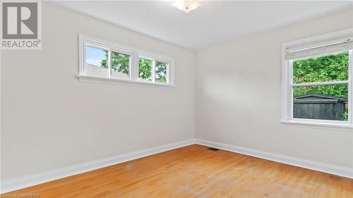 194 6Th Street, Hanover, ON - Indoor Photo Showing Other Room