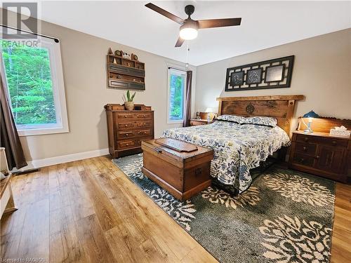 44 Hemlock Road, South Bruce Peninsula, ON - Indoor Photo Showing Bedroom