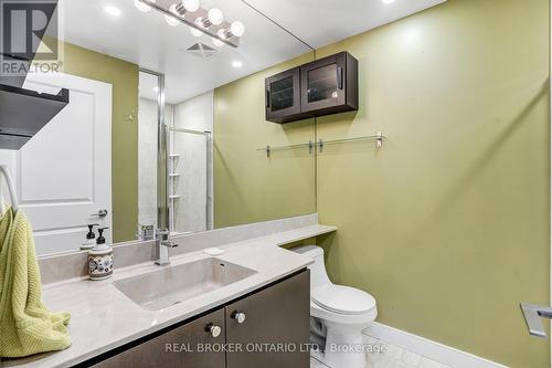 4607 - 60 Absolute Avenue, Mississauga, ON - Indoor Photo Showing Bathroom