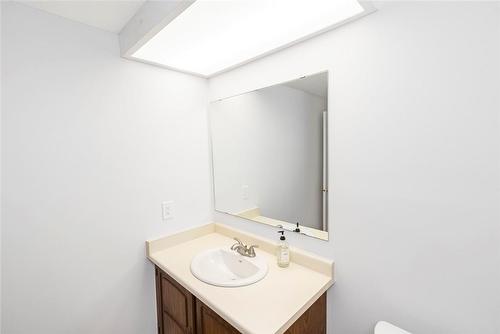 2155 Duncaster Drive|Unit #34, Burlington, ON - Indoor Photo Showing Bathroom