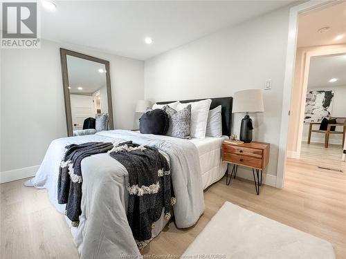 1107 Highland, Windsor, ON - Indoor Photo Showing Bedroom