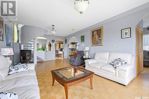 124 Donovel Crescent, Regina Beach, SK - Indoor Photo Showing Living Room