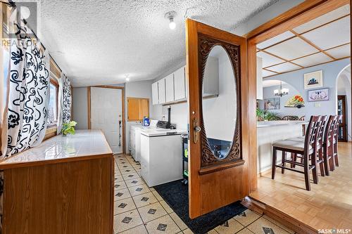 124 Donovel Crescent, Regina Beach, SK - Indoor Photo Showing Laundry Room