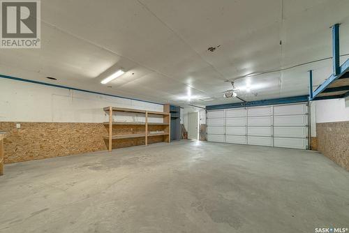 50 Buttercup Crescent Nw, Moose Jaw, SK - Indoor Photo Showing Garage